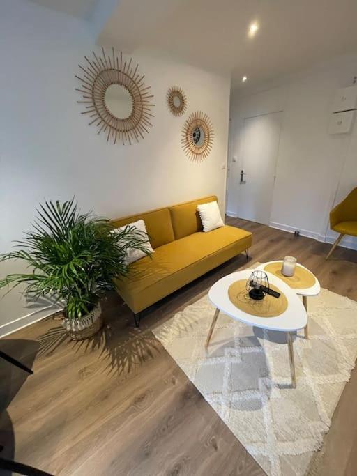 Le Sunny-hyper Centre -proche Gare - Paisible -wifi Hd -netflix-ideal Couple Business Et Famille Apartment Niort